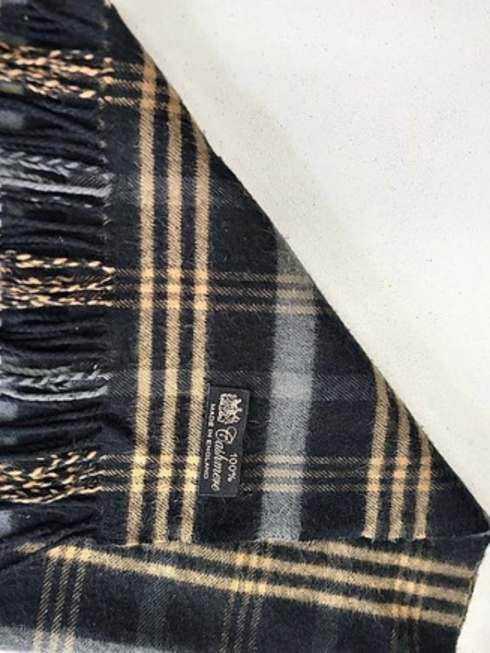 Cashmere Plaid Scarf in Black & Brown